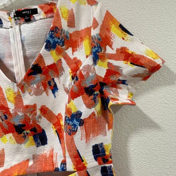 (NEW) VERY J Mini  Short Sleeve Peekaboo Midriff, Floral Ivory/Orange/Multi - L - Picture 3 of 11